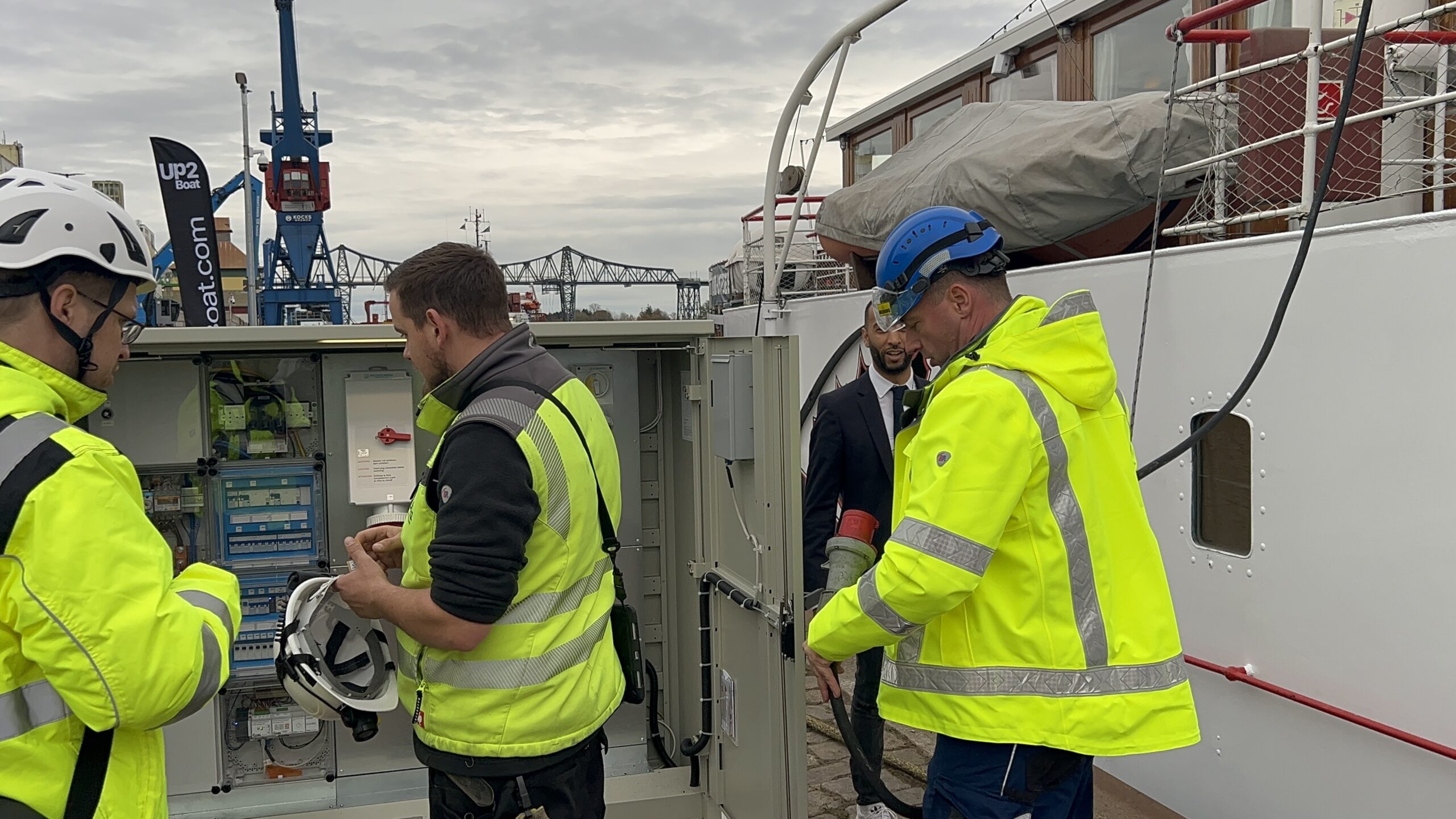 Alles ist bereit für den ersten Landstrom